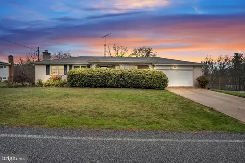 155 Whisler Rd, Etters, PA 17319