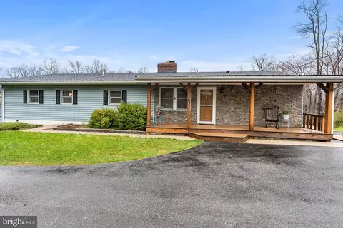 4057 Hess Rd, Stewartstown, PA 17363