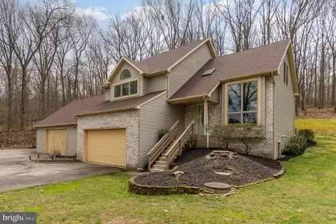 969 Bahns Mill Rd, Red Lion, PA 17356