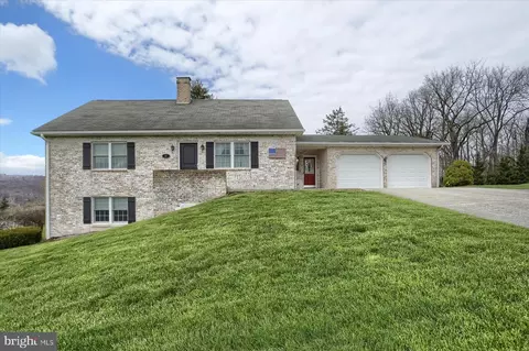 37 Impala Dr, Dillsburg, PA 17019