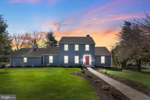 256 S Brookwood Dr S, York, PA 17403