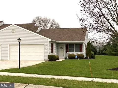 1393 Village Dr, Spring Grove, PA 17362
