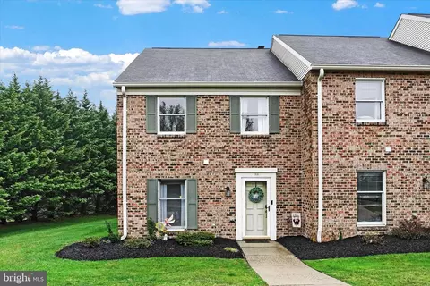 758 E Main St #758, Dallastown, PA 17313
