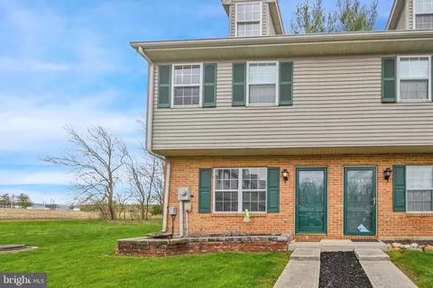 147 Orchard Ln #35, Hanover, PA 17331