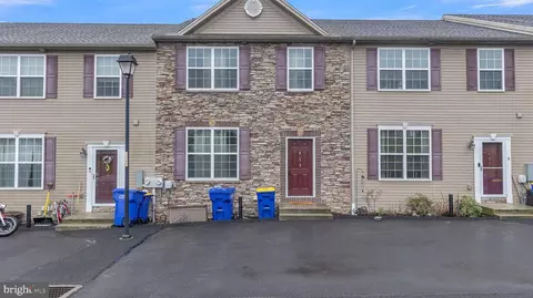 659 Sunglow Dr, Shrewsbury, PA 17361