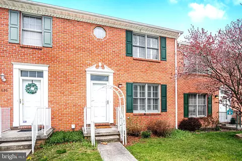 628 Eichelberger St, Hanover, PA 17331