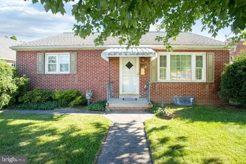 126 Paul St, Hanover, PA 17331