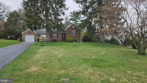 2038 Spring St, York, PA 17408