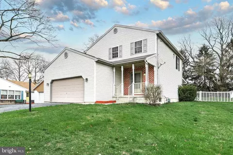 411 N Main St, Manchester, PA 17345