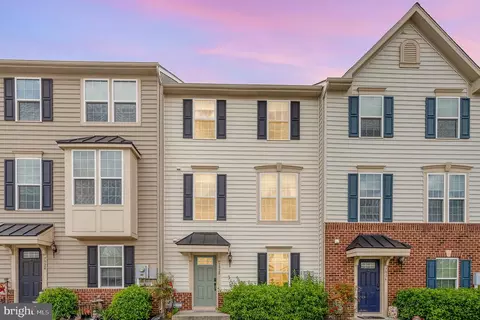 7920 Erinvale Ln, Seven Valleys, PA 17360