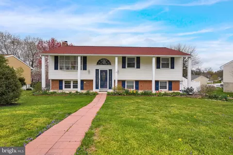 101 Crosswind Dr, Shrewsbury, PA 17361