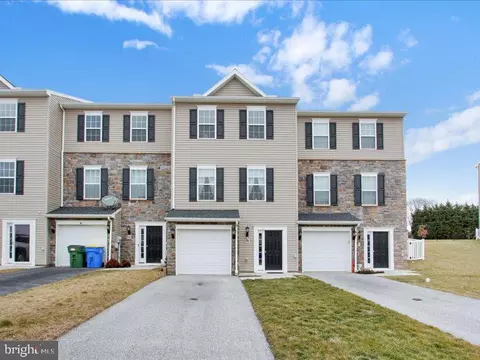 50 Holstein Dr, Hanover, PA 17331