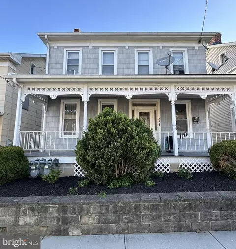 244 Locust St, Hanover, PA 17331