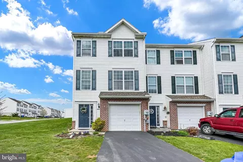 1253 Knob Run, York, PA 17408