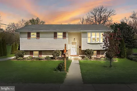 414 Arnold Ln, York, PA 17406