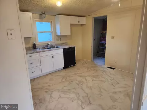 101 Keith Dr, Windsor, PA 17366 photo 4