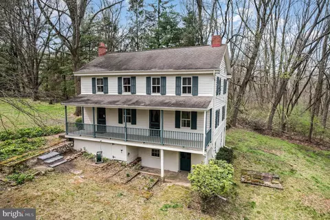 679 Lewisberry Rd, New Cumberland, PA 17070
