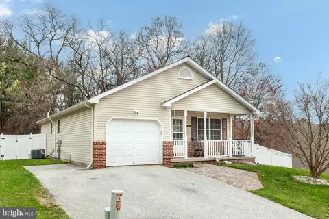 1401 Wanda Dr, Hanover, PA 17331