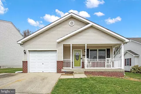 1411 Wanda Dr, Hanover, PA 17331