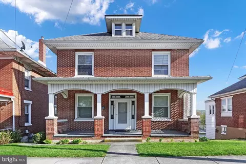 254 E Market St, Hellam, PA 17406