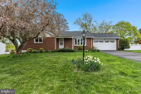 118 Raypaula Dr, Shrewsbury, PA 17361