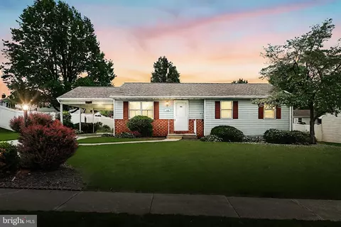 100 Lion Dr, Hanover, PA 17331