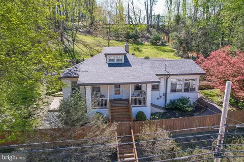 59 Baltimore St, Glen Rock, PA 17327