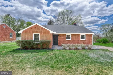 2166 Ridgewood Rd, York, PA 17406