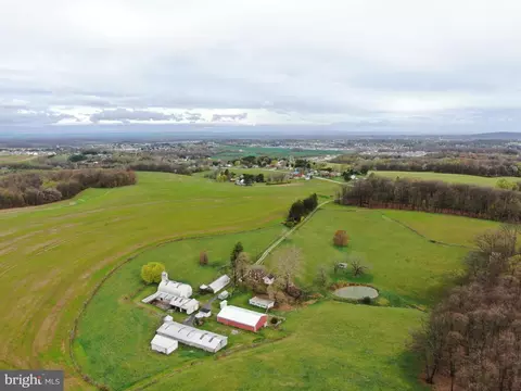 653 Fuhrman Mill Rd, Hanover, PA 17331