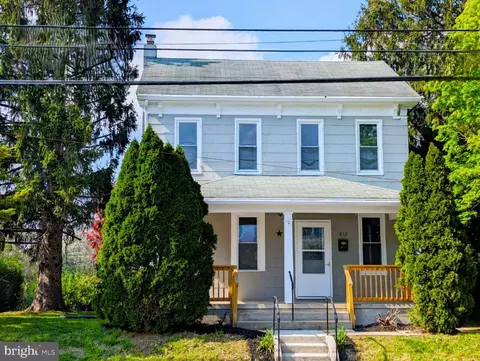 852 York St, Hanover, PA 17331