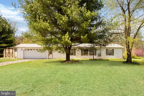 328 Leedy Rd, Spring Grove, PA 17362