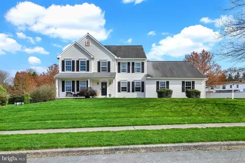 4220 Caldwell Dr, York, PA 17402