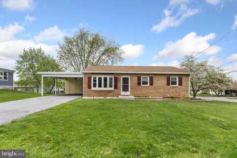 100 Carson Ave, Hanover, PA 17331