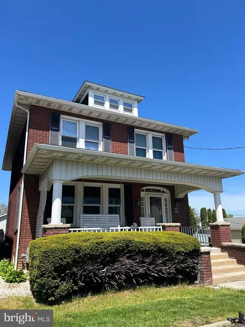 608 York St, Hanover, PA 17331