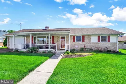 468 Fitzpatrick Ln, York, PA 17406