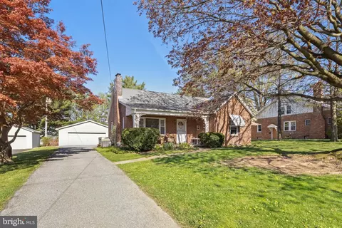 2195 S Queen St, York, PA 17402