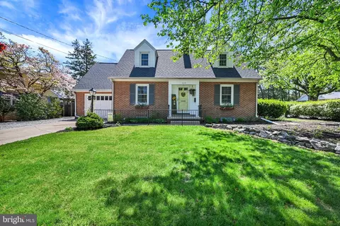 329 Clearview Rd, Hanover, PA 17331