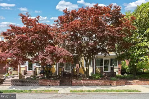 27 4th St, Hanover, PA 17331