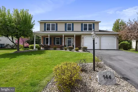144 Martel Cir, Dillsburg, PA 17019