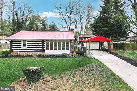 2158 Log Cabin Rd, York, PA 17408