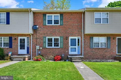 218 John St, Hanover, PA 17331