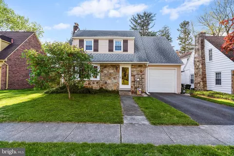 204 Pinehurst Rd, York, PA 17402