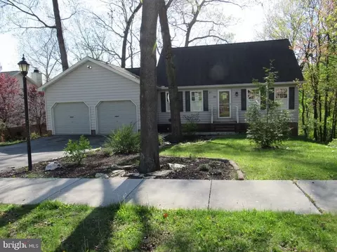 83 Frock Dr, Hanover, PA 17331