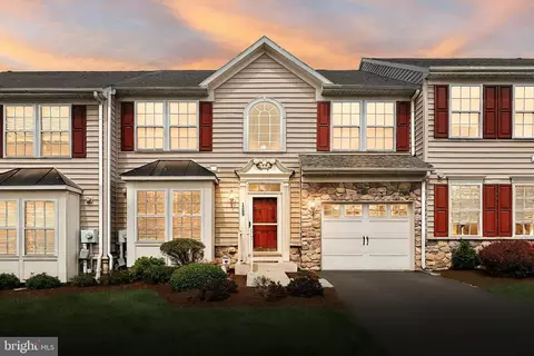 1569 Heritage Ln #7, York, PA 17403