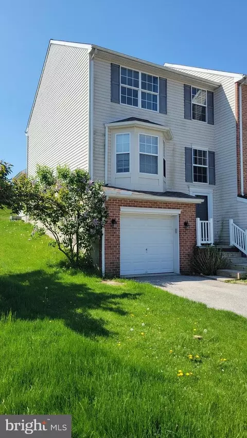 79 Zachary Dr, Hanover, PA 17331