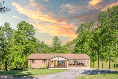 145 Roxberry Rd, York Haven, PA 17370
