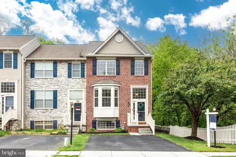 1379 Wanda Dr, Hanover, PA 17331