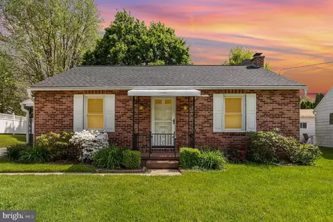18 Valley Rd, Jacobus, PA 17407