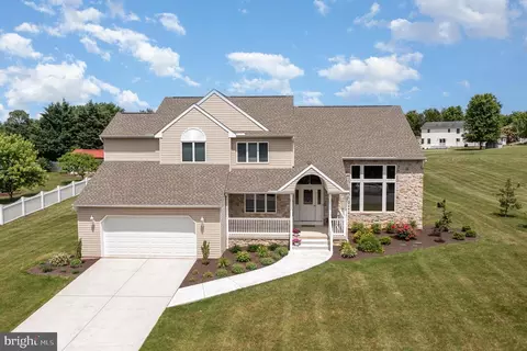 43 Summer Dr, Dillsburg, PA 17019