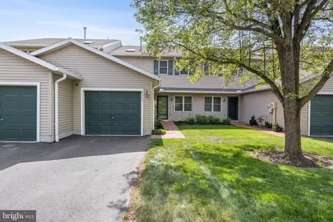 2583 Grandview Park Dr #30, York, PA 17408